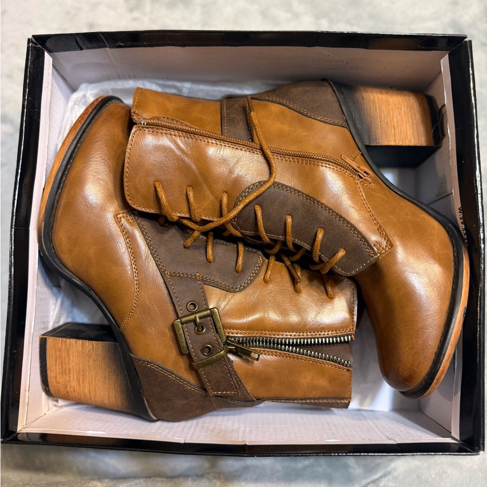 Pierre Dumas Ankle Boots